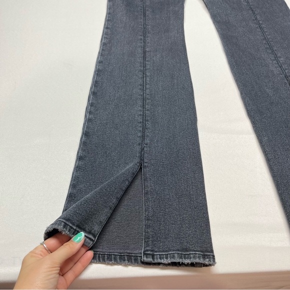 Good American Classic Slim Bootcut Jeans Split Hem 90s - Picture 11 of 13